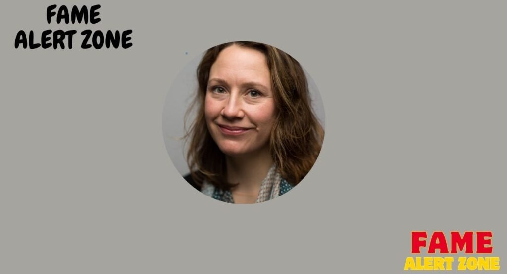 Social Media and Public Presence